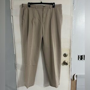 Haggar men’s khaki slacks
